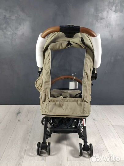 Детская прогулочная коляска