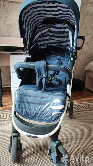 Прогулочная коляска