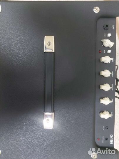 Басовый комбоусилитель