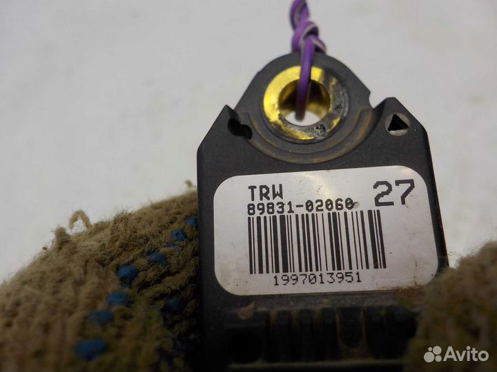 Датчик удара боковой Toyota Auris