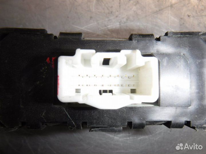 Блок управления полным приводом Mitsubishi