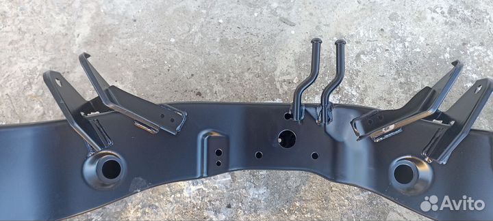 Подрамник задний Mitsubishi Outlander 1