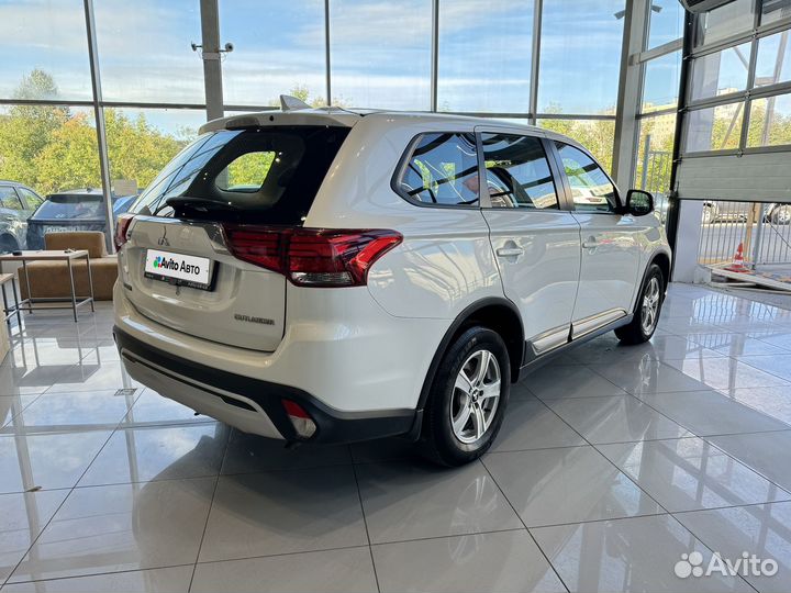 Mitsubishi Outlander 2.0 CVT, 2018, 99 000 км