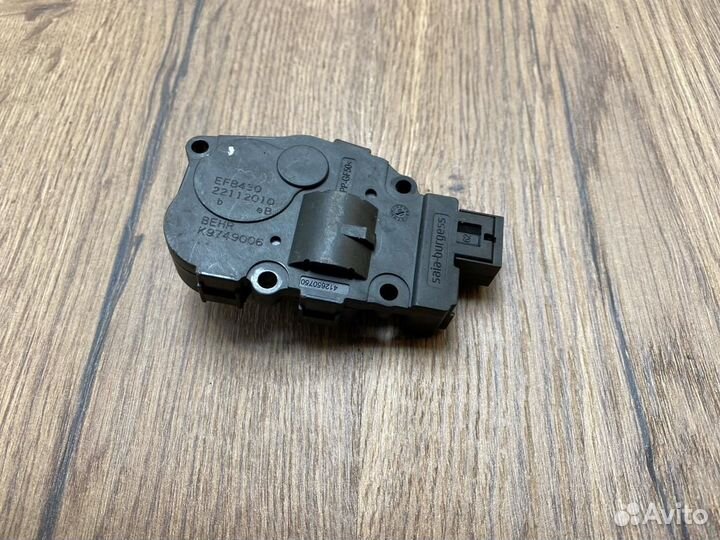 Сервопривод заслонок печки Bmw 5 F10 N52B25A 2011