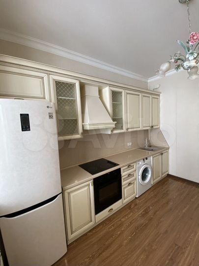 2-к. квартира, 87 м², 3/12 эт.