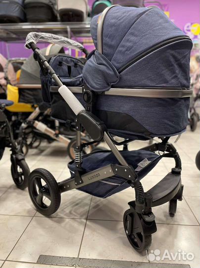 Коляска 2 в 1 Luxmom 555