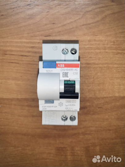 Автоматический выключатель ABB