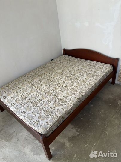 Кровать с матрасом 140 200 бу