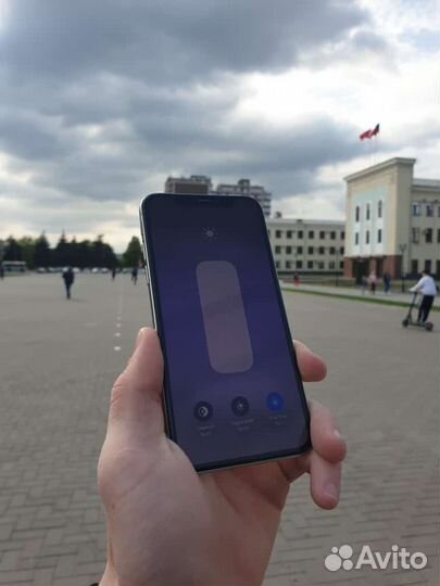 iPhone X, 64 ГБ