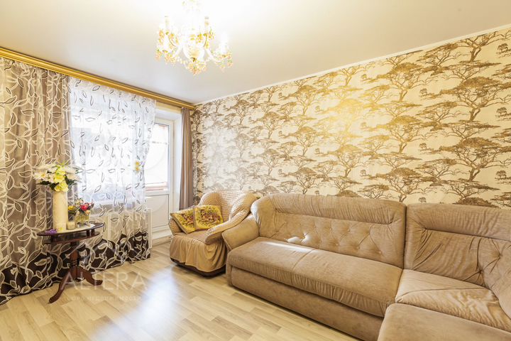 4-к. квартира, 75 м², 1/9 эт.