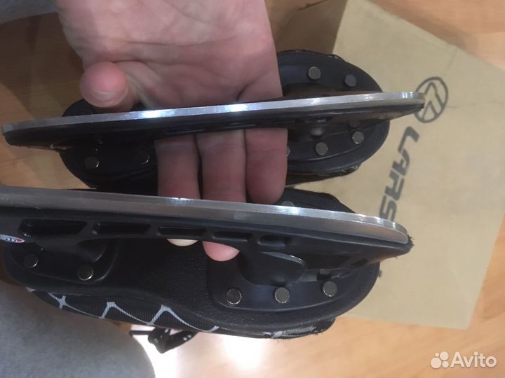 Коньки хоккейные