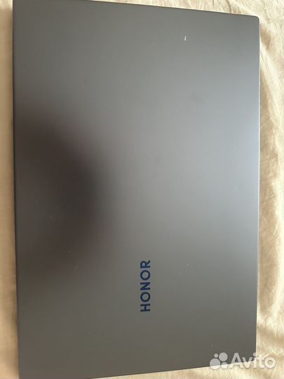 Ноутбук honor