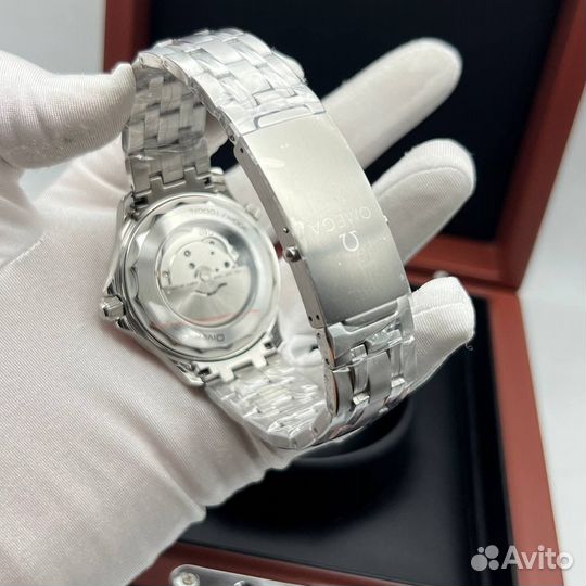 Мужские наручные часы Omega