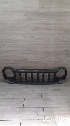 Решетка радиатора Jeep Renegade С 2014 Года