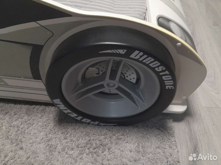 Детская кровать машина с матрасом