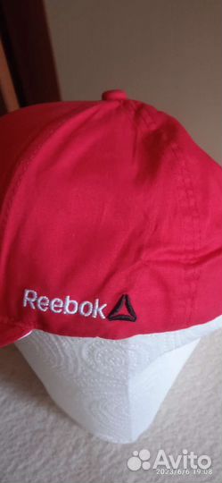Бейсболка новая Reebok