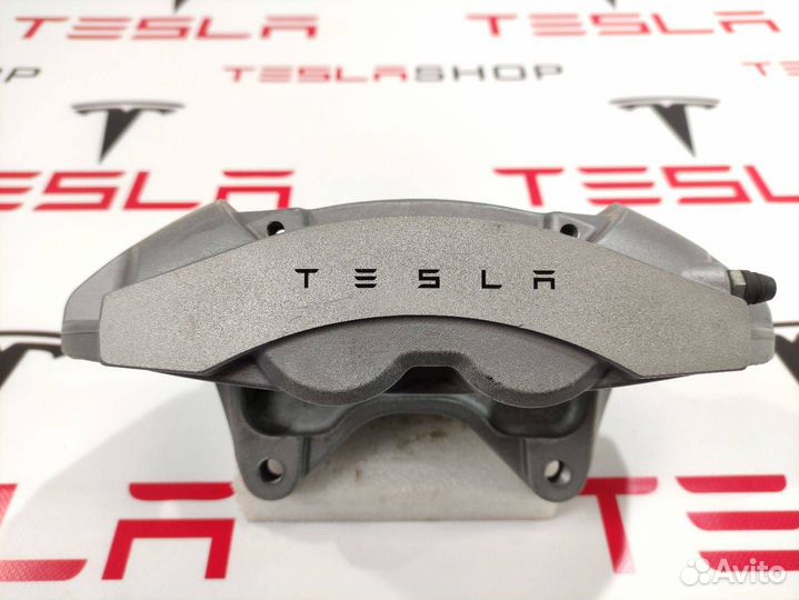 Суппорт тормозной передний правый Tesla Model 3