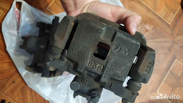 Subaru forester sf5 задние суппорта + диски