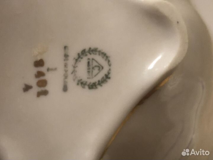 Тарелки 100 руб, кофейник, чайник