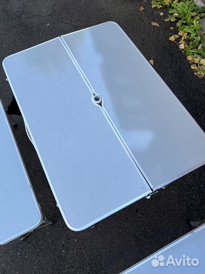 Складной стол со скамейками