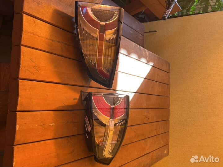 Фара задняя правая discovery sport L 550