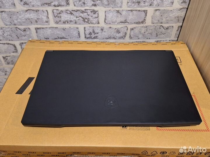 MSI Katana GF76 на RTX3050 и Intel I5 11400H