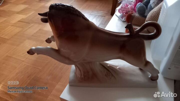 Бык фарфоровый