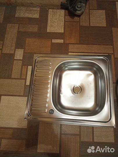 Мойка для кухни новая нержавейка