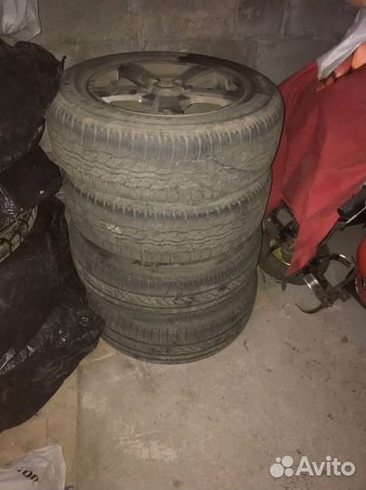 Pirelli Carrier 225/45 R17
