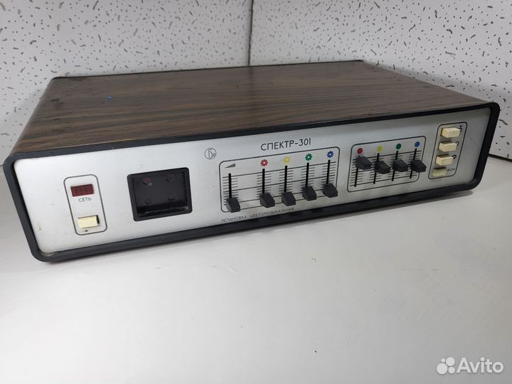 Установка цветомузыкальная Спектр-301