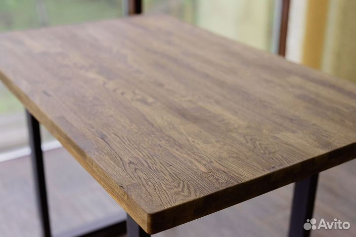 Кухонный стол