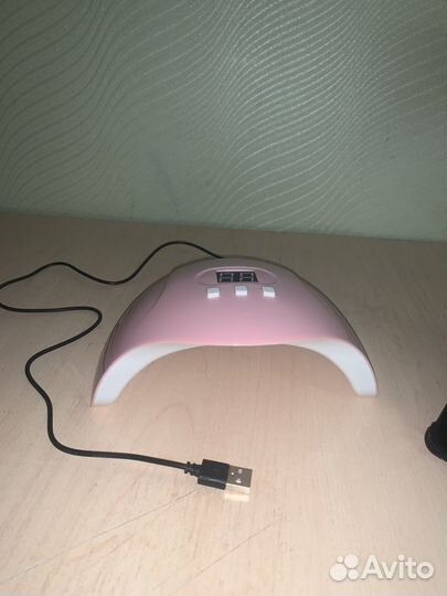 Лампа для ногтей