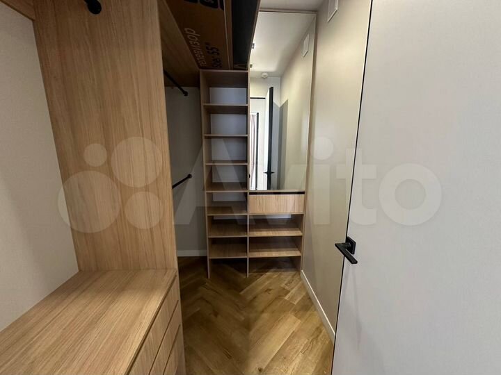 2-к. квартира, 65 м², 10/18 эт.