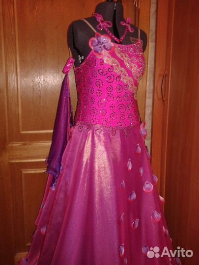 Платье для бальных танцев стандарт