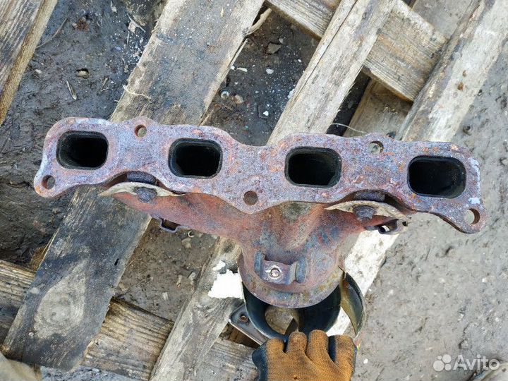 Коллектор выпускной Mitsubishi Outlander 3