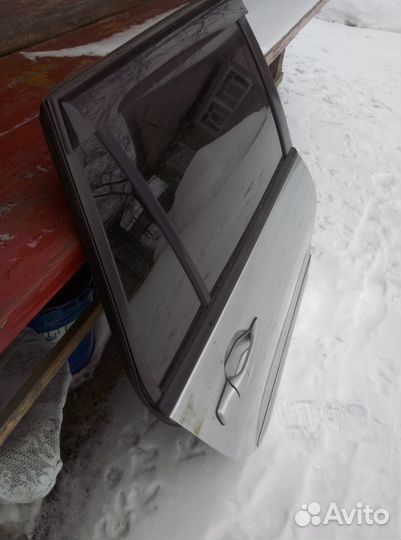 Дверь задняя правая Mitsubishi lancer 9 MN150438