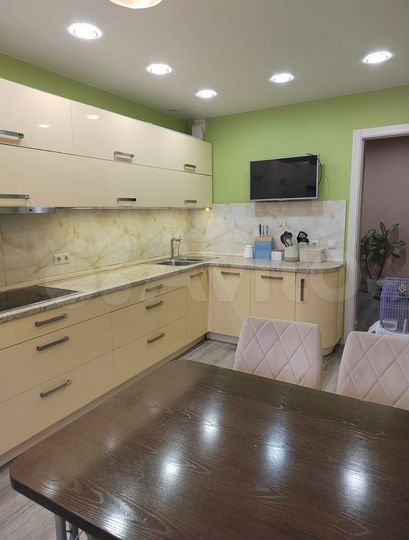 3-к. квартира, 76,9 м², 1/10 эт.