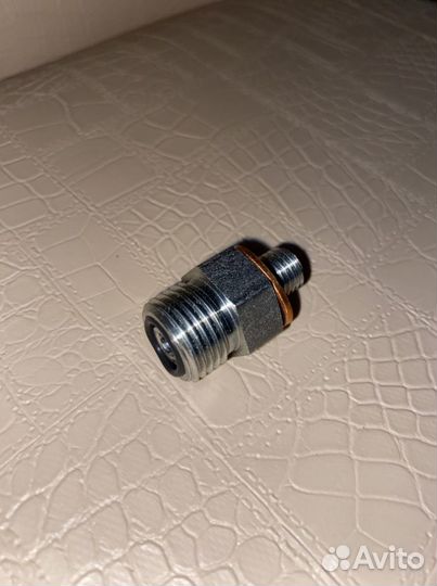 Штуцер ткр Cummins ISF 3.8, ISBe (М10*1.25-М17*1.5