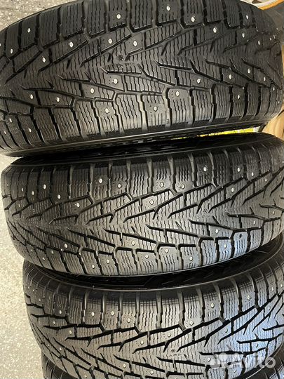 Nokian Tyres Hakkapeliitta 7 SUV 225/65 R17