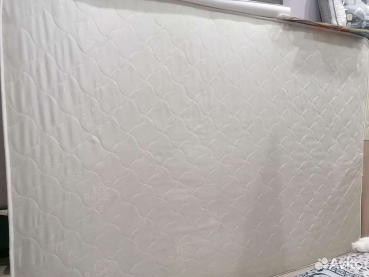 Матрас 140х200 бу