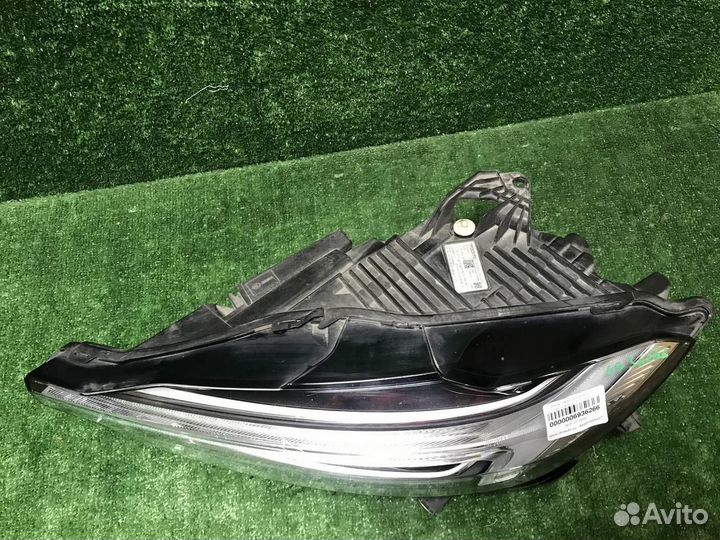 Фара левая Volvo XC60