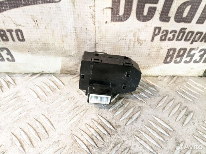 Блок управления зеркалами Hyundai Solaris 2