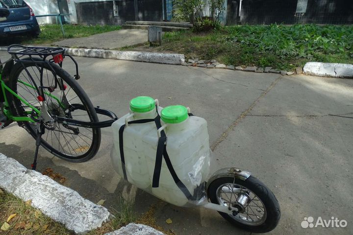 Велоприцеп