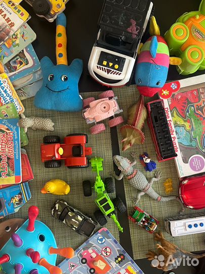 Игрушки пакетом (0+)