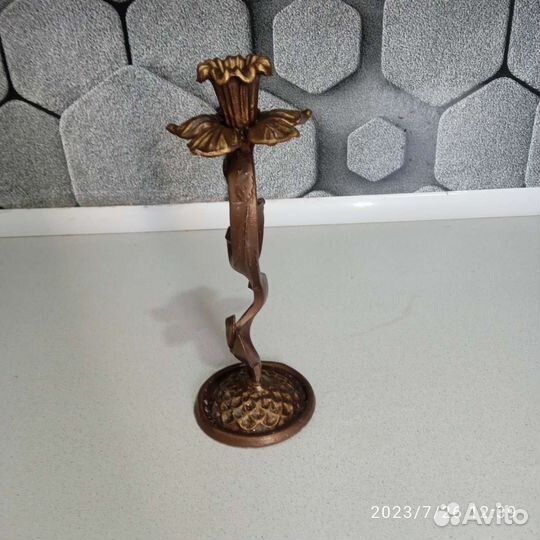 Подсвечник металлический