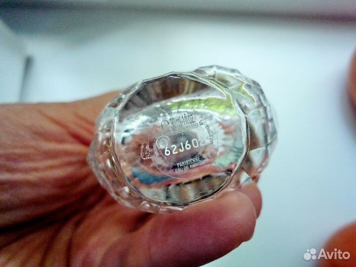 Пустые оригинальные флаконы от парфюма винтаж