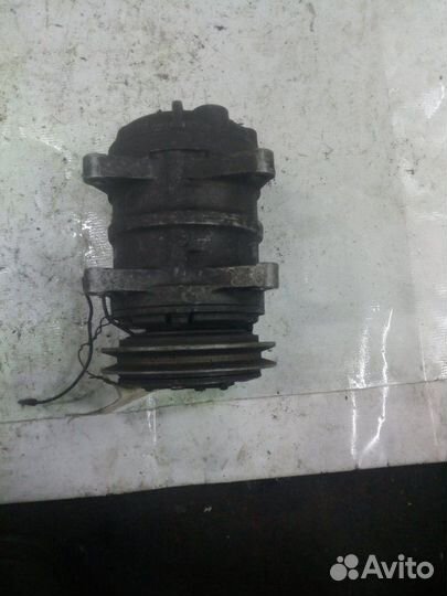 Компрессор кондиционера Mazda Capella GD F8