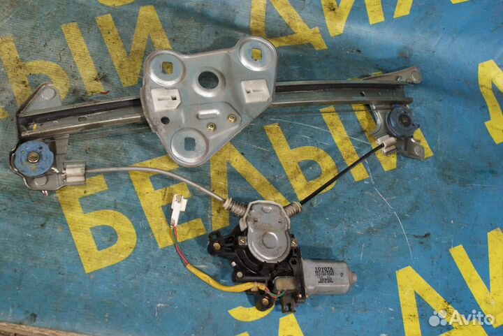 Передний левый стеклоподъемник Toyota Celica T230