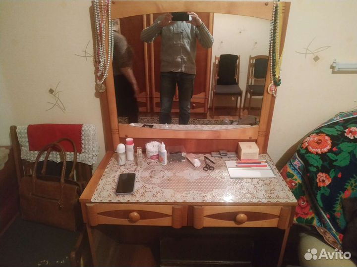 Спальный гарнитур