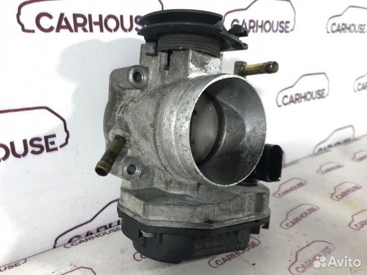 Дроссельная заслонка Volkswagen Golf MK4 1.6 AKL